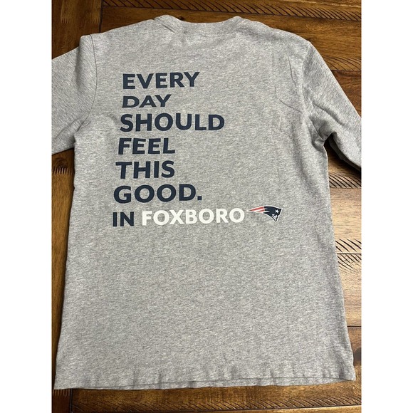 NEW ENGLAND PATRIOTS Vineyard Vines NFL XS Long Sleeve T Shirt FOXBORO Rare Find - Picture 7 of 8